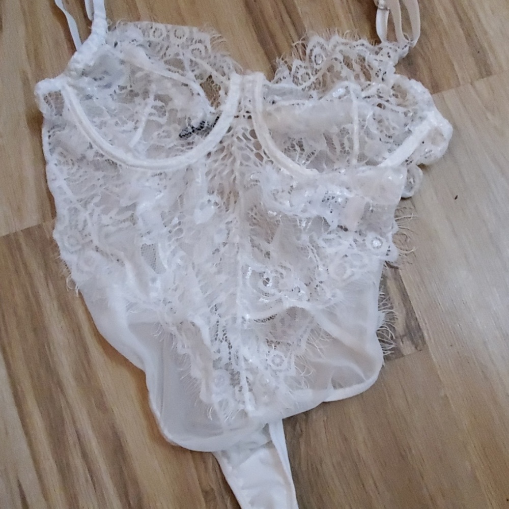 Fashion nova bodysuit